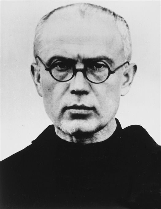 From "https://commons.wikimedia.org/wiki/File:Fr.Maximilian_Kolbe_1939.jpg#filehistory"
